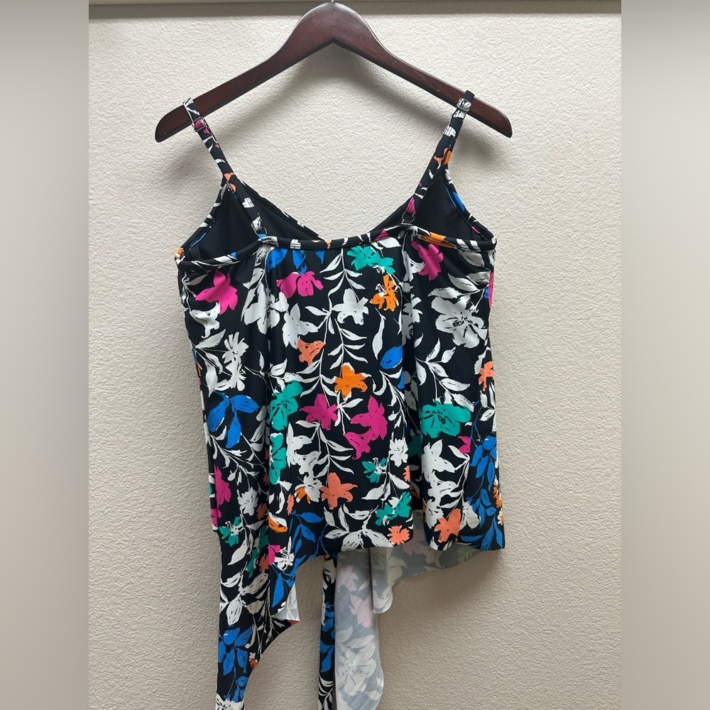 Island Escape Tankini With Side Tie - Picture 2 of 2